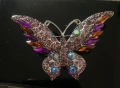 Брошка св кристали пеперуди, снимка 1