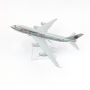 Бойнг 747 самолет модел макет Qatar Airways метален лайнер, снимка 4