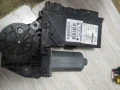 Мотор стъклоповдигач, преден ляв , SEAT  Altea , 8E2 959 801 B, 8E2959801B, снимка 2