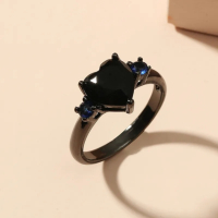 Дамски пръстен.Черно злато, снимка 2 - Пръстени - 44986470