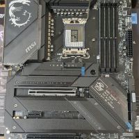 Msi MAG Z790 Carbon DDR5  WI Fi 6 дъно за компютър, снимка 4 - Дънни платки - 46007359