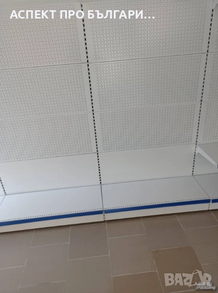 Стелажи с перфориран гръб - нови, снимка 1