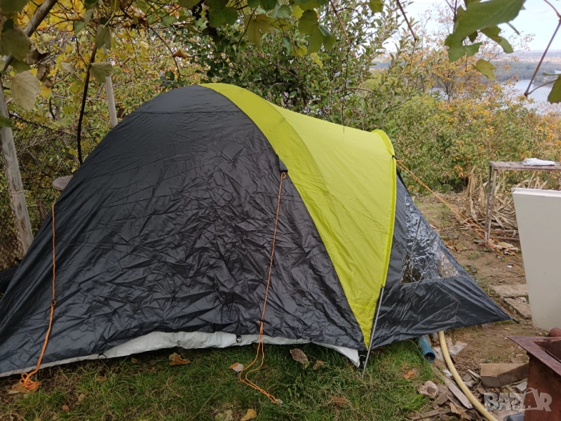 Голяма двупластова палатка , снимка 1