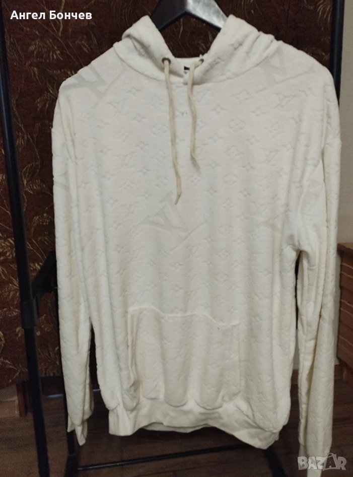 Суичър на Louis Vuitton, снимка 1