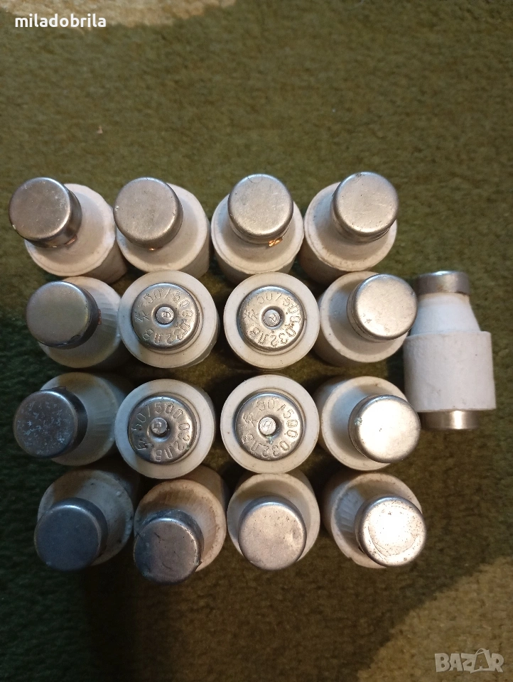 Бушони за ел. табло, снимка 1