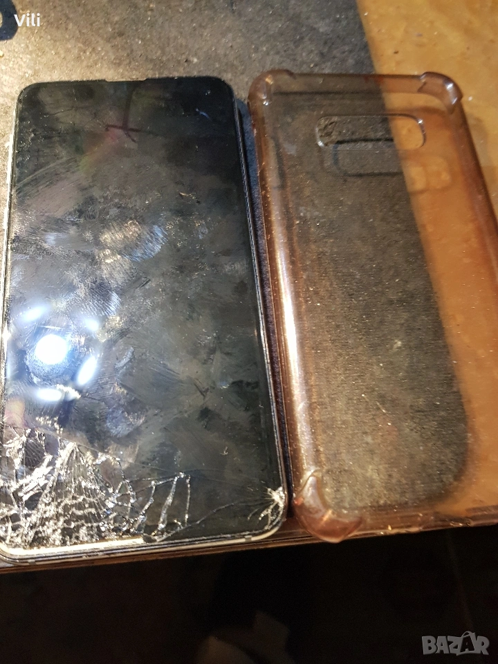 Samsung S10 За ремонт или части , снимка 1