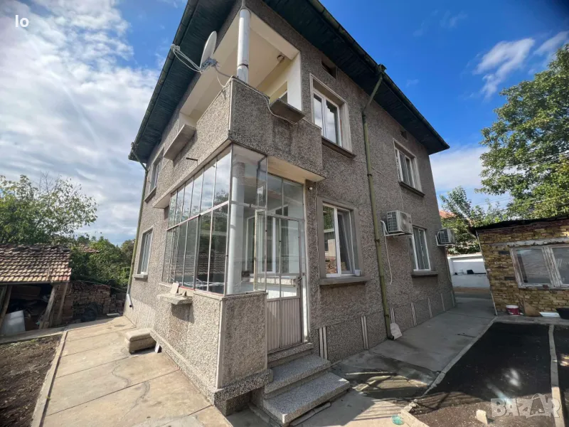 Къща в Павликени, снимка 1