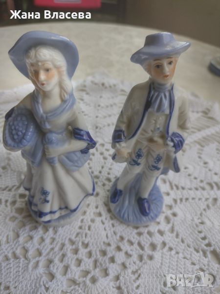 Порцеланови статуетки на кавалер и дама , снимка 1