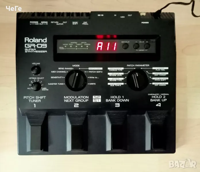 ROLAND GR09 Guitar Synthesizer, снимка 1