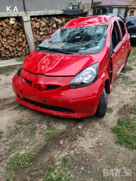 Toyota Aygo 1.0i - НА ЧАСТИ , снимка 1