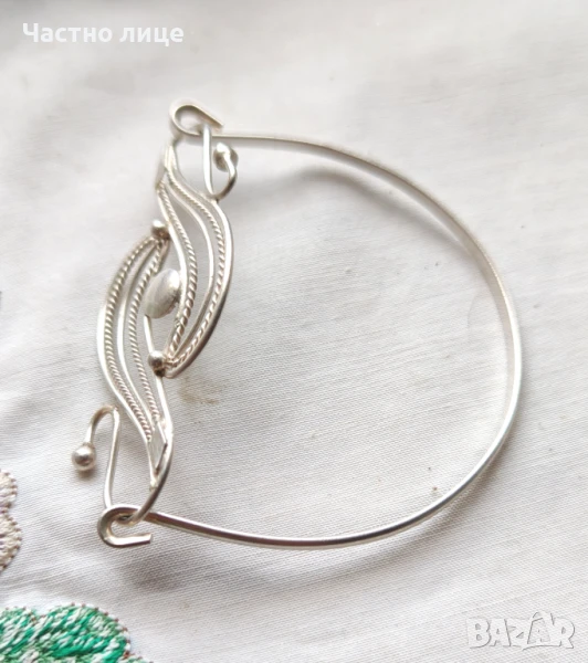 Оригинална Авторска Нежна Сребърна Дамска Гривна , снимка 1