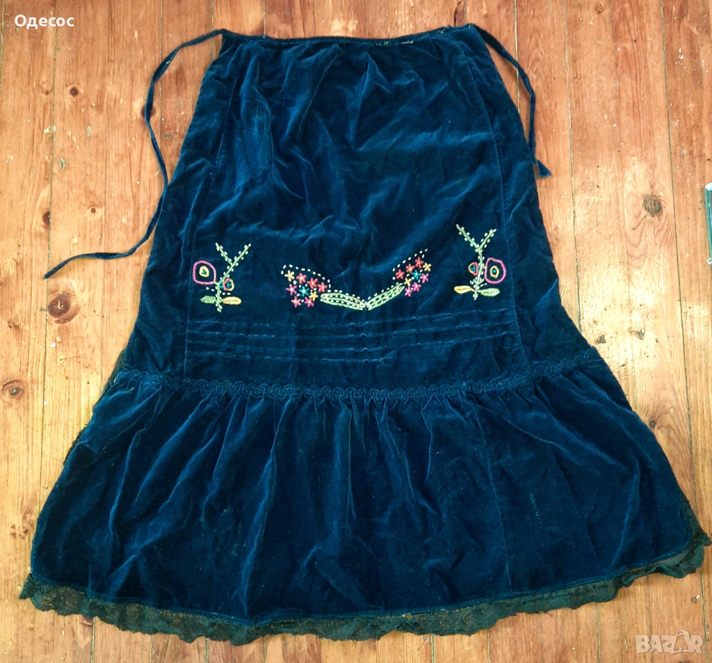 Старинна кадифена престилка от Южна Добруджа,с. Кара Дърлар, снимка 1