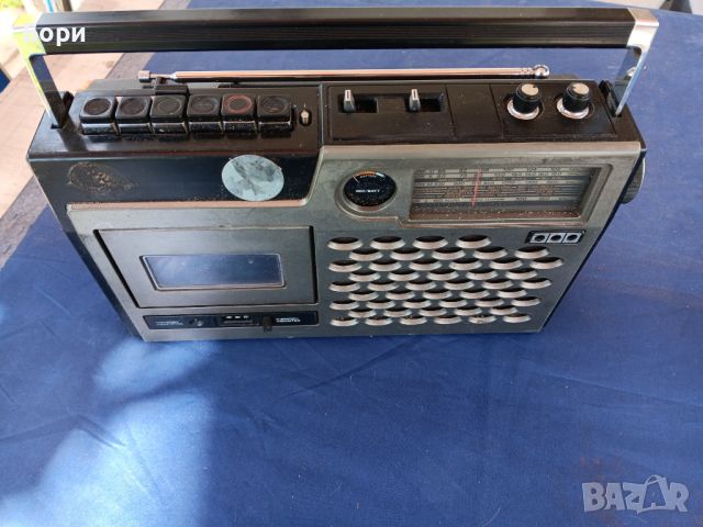 HITACHI TRK 5030E 1975г Радиокасетофон, снимка 2 - Радиокасетофони, транзистори - 45371499