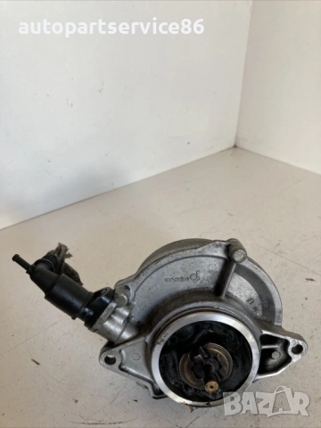 Вакуумна помпа за Volkswagen Phaeton 3.0 Tdi (2008) 057145100Ac