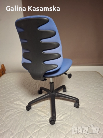 Стол за бюро, снимка 2 - Столове - 52827630