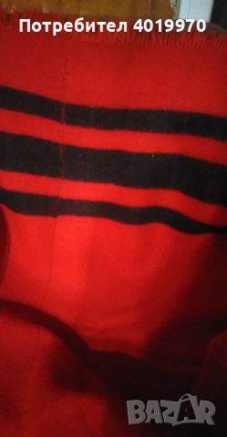 Червено вълнено одеяло, снимка 1 - Олекотени завивки и одеяла - 45845895