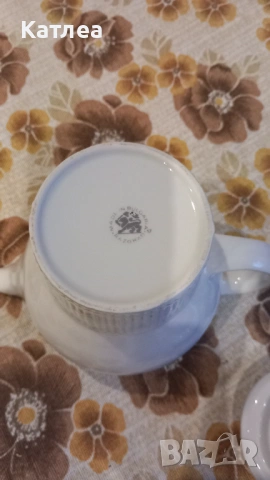 Порцеланова каничка , снимка 4 - Сервизи - 53696627