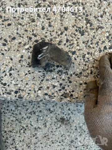 Планка захват на спирачният маркуч за Ауди Audi A8 D4 H4 само за 10Eur. 4h0611845e, снимка 2 - Части - 53130476