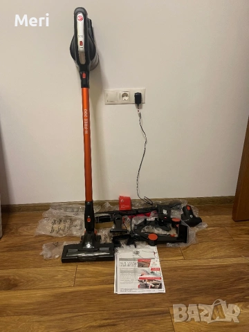 Hoover H-FREE 200 – ЧИСТО НОВА | Оригинално зарядно, снимка 2 - Прахосмукачки - 53410859