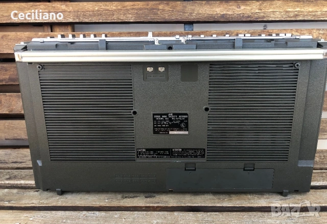 Радиокасетофон JVC RC M 70, снимка 14 - Радиокасетофони, транзистори - 53492966