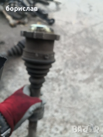 Лява полуоска за Фолксваген голф 4 , снимка 3 - Части - 52111237
