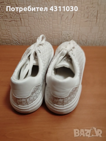 Кожени кецове Graceland нови, номер 40, бял и сив, снимка 4 - Кецове - 53391787