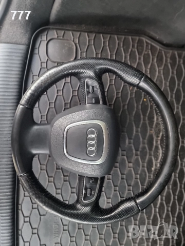 Audi Q5 мулти волан перфорирана кожа и еърбег, снимка 3 - Части - 51503058