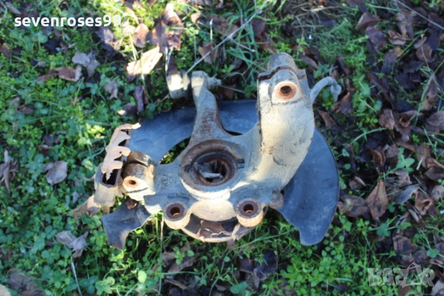 Шенкел главина преден ляв Мазда 3 2008 2.3i 158hp Mazda 3 седан, снимка 2 - Части - 53134203