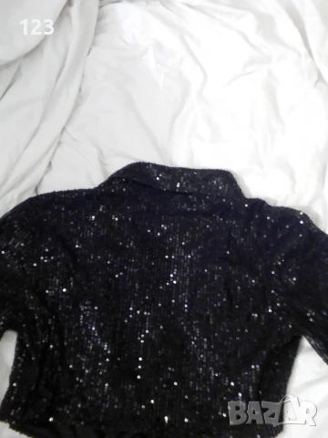 Спортно-елегантна немачкаща се рокля с кралски мотиви и оригнална горна част, снимка 5 - Рокли - 50648007