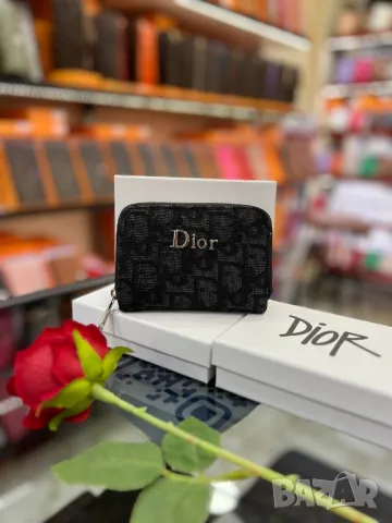 портмонета christian dior , снимка 7 - Портфейли, портмонета - 46926759