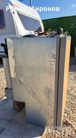 Продавам хладилник за кемпер или каравана. , снимка 7 - Каравани и кемпери - 51310280