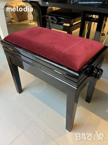 Нов италиански стол за пиано DISCACCIATI - 109 с кутия за ноти, снимка 2 - Пиана - 52814129