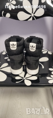 Апрески Adidas , снимка 5 - Детски боти и ботуши - 52181515