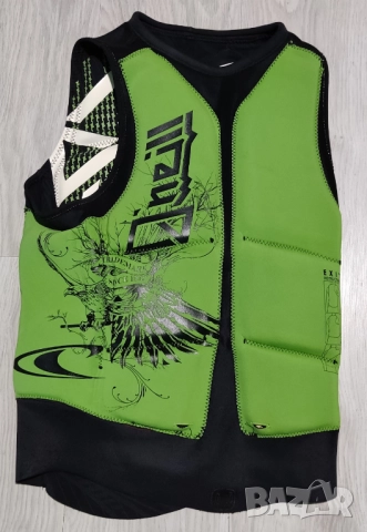 Най-добрите висок клас жилетки за джет,уейкборд,кайт и др.водни спортове, снимка 2 - Водни спортове - 28891351