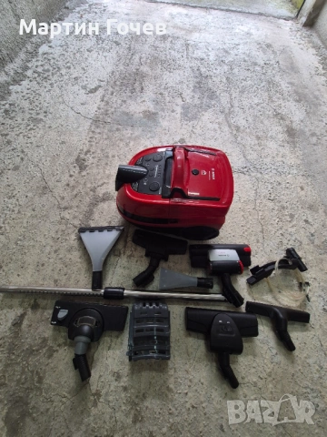 Прахосмукачка BOSCH PROANIMAL Серия 4, снимка 2 - Прахосмукачки - 53479644