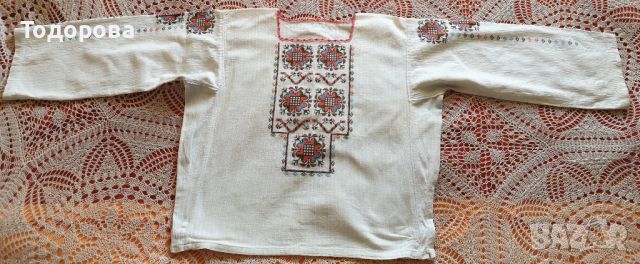 Кенарена риза везана риза за народна носия