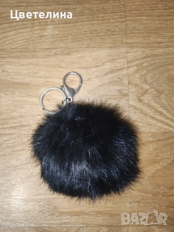 Дамска черна чанта CROPP змийски принт цена 20 лв. + подарък висулка пухче, снимка 8 - Чанти - 42697716