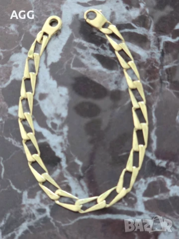 Стилен златен комплект, снимка 3 - Бижутерийни комплекти - 50590231