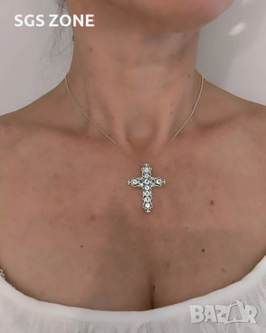 Невероятно деликатен сребърен кръст с небесносин топаз, снимка 5 - Колиета, медальони, синджири - 52392722