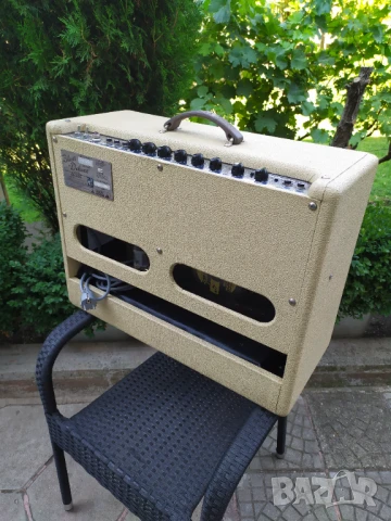 Лампов усилвател за китара Fender Blues Delux, снимка 12 - Китари - 51000313