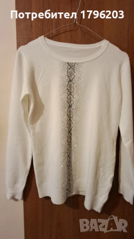 Чисто нова дамска блуза със сребрист мотив, снимка 2 - Блузи с дълъг ръкав и пуловери - 52511166