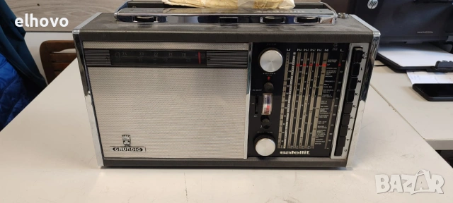 Радио Grundig Satellit Transistor 5000#1, снимка 5 - Радиокасетофони, транзистори - 53873105