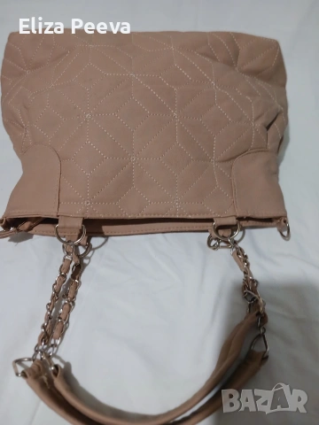 Бежова чанта, снимка 5 - Чанти - 53488400