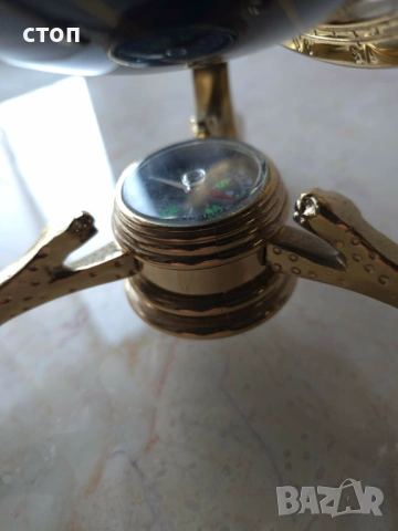 Настолен глобус от полускъпоценни камъни, снимка 2 - Антикварни и старинни предмети - 53443419