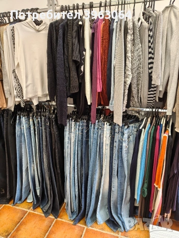  Дрехи втора употреба,закачалки,торс