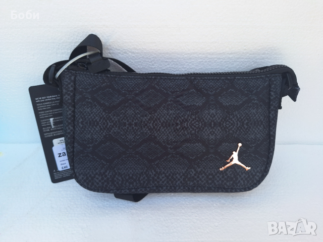 Nike Jordan Handbag - дамска чанта, снимка 2 - Чанти - 45011582
