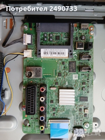 Телевизор Samsung T28E310EW на части 