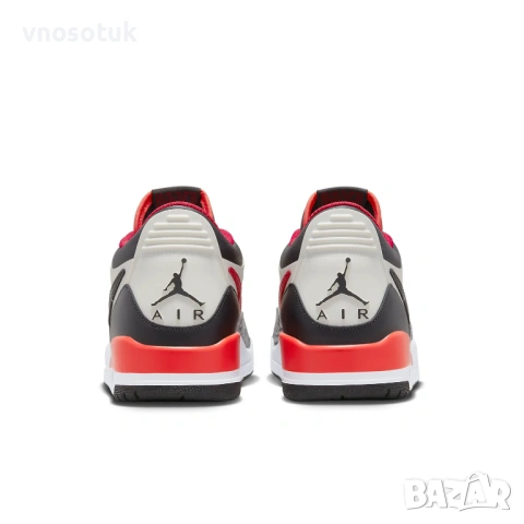 Мъжки маратонки Air Jordan № 51.5, снимка 6 - Маратонки - 53111156