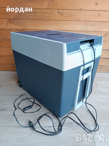 Хладилна чанта Mobicool / Waeco 12/220 волта .48 литра , снимка 6 - Хладилни чанти - 50463892