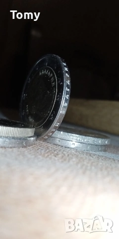 Продавам дефектна монета от 2 български евро на която гурта е почти гладък, снимка 2 - Нумизматика и бонистика - 53673050